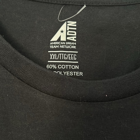 🎄XXL Single & Ready To Jingle T-Shirt🎄 - Picture 4 of 4